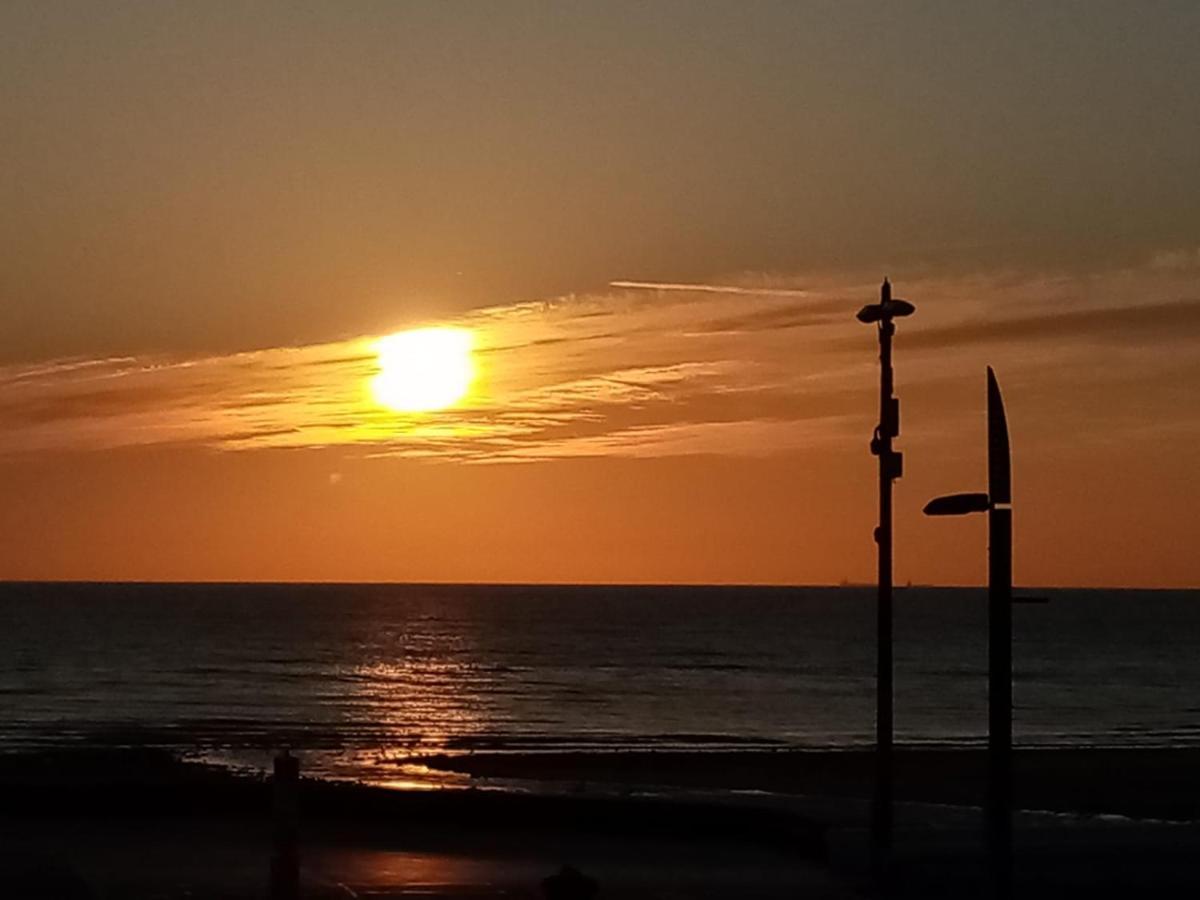 Appartement Wimereux "Les Pieds Dans L'Eau", Parking, Wifi Екстериор снимка